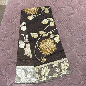 Liz Claiborne oblong brown floral scarf
